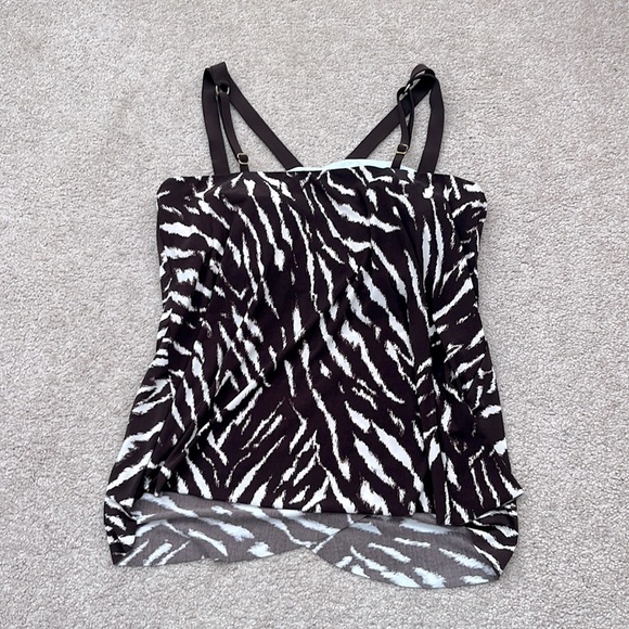 Magicsuit On Safari Michelle Underwire Cross Front Animal Tankini Top - Size 12 - Picture 5 of 10